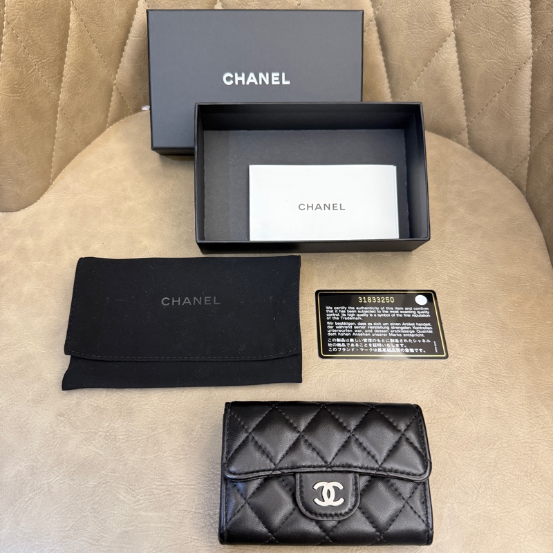 香奈兒Chanel黑色羊皮單層卡包-6