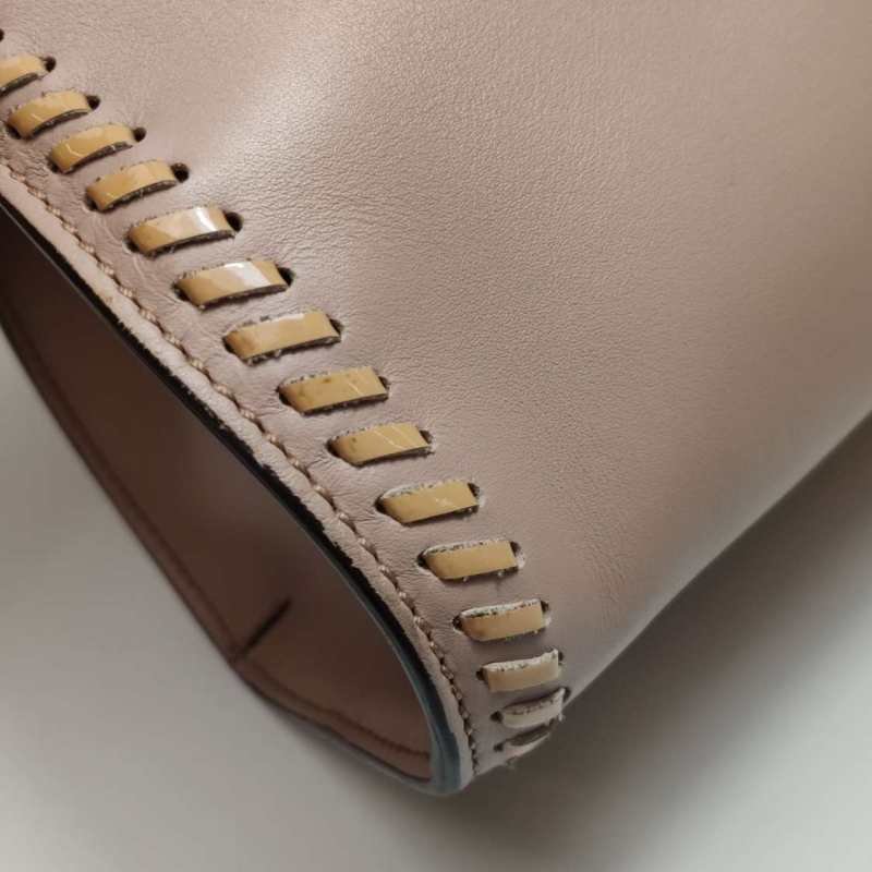 Tod's Cape 牛皮 漆皮 純色 壓花 Logo 手提包-12