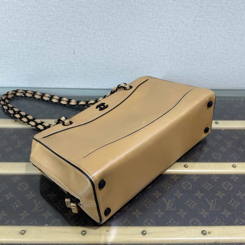 CHANEL 中古 奶茶色手提肩背鏈條包32*20*11 98新配件塵袋保卡-4