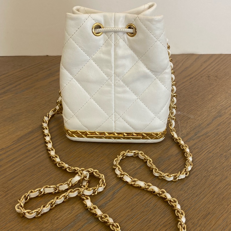 CHANEL 香奈兒22款抽繩白雪小水桶-9