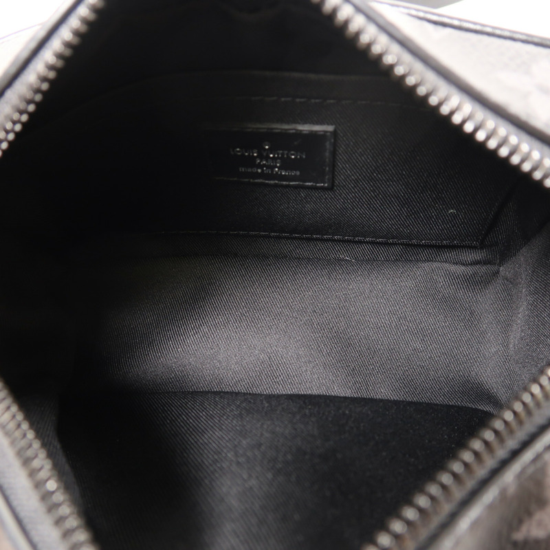 LOUIS VUITTON Monogram Eclipse Mini Soft Trunk肩背袋-3