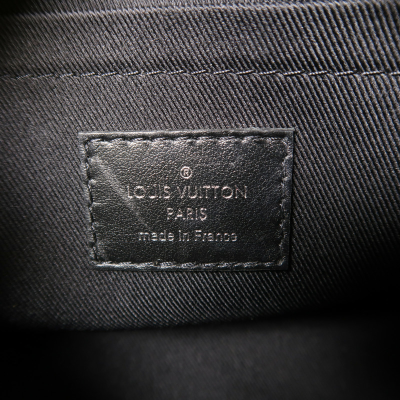 LOUIS VUITTON Monogram Eclipse Mini Soft Trunk肩背袋-5