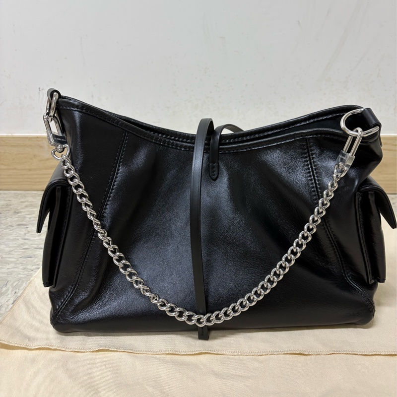 Louis Vuitton LV CarryAll Cargo Vibe PM 黑武士-7