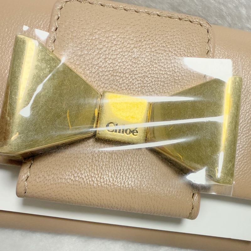 🎀全網最低價🎀Chloe蝴蝶結卡包零錢包（粉膚色）-25
