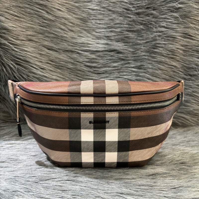 BURBERRY 8052806 防水帆布 經典格紋 肩背包 腰包 胸口包 斜背包 霹靂包-0