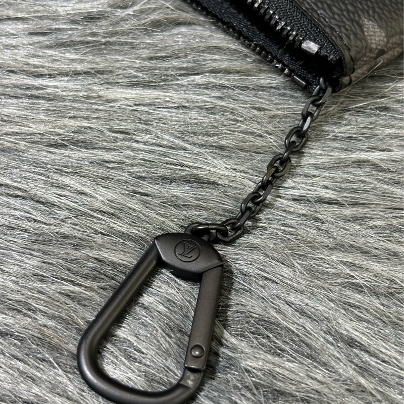 LV M81929 Eclipse 草間彌生 Pochette 一字 拉鍊 零錢包 鑰匙包 名片包 信用卡包-13