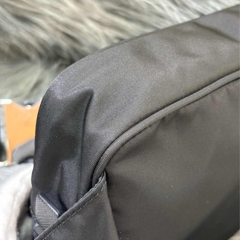 PRADA AVL977 黑色 帆布 前口袋 拉鍊 肩背包 胸口包 後背包 麻將包-12