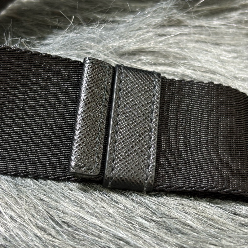 PRADA AVL977 黑色 帆布 前口袋 拉鍊 肩背包 胸口包 後背包 麻將包-25