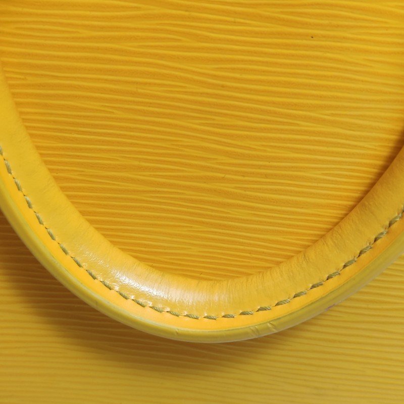 Louis Vuitton (LV) Alma 小號 牛皮 純色 水波紋 貝殼包 手提包-14