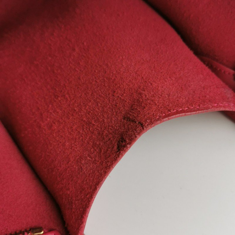 Saint Laurent Y-Ligne 小號 牛皮 純色 Y字 扣環 斜背包-9