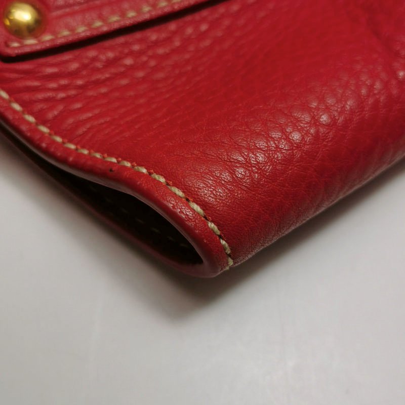 Prada 牛皮 純色 字母 Logo 鉚釘 插扣 單肩包-15