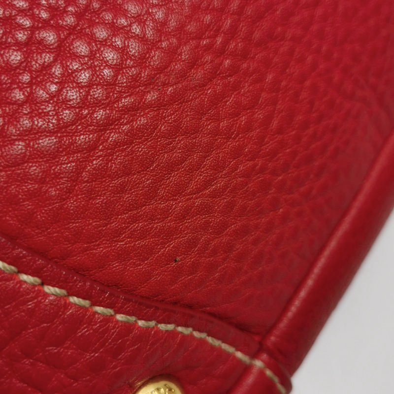 Prada 牛皮 純色 字母 Logo 鉚釘 插扣 單肩包-17