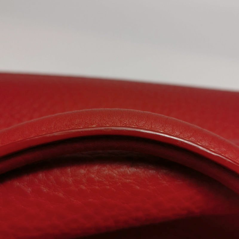 Prada 牛皮 純色 字母 Logo 鉚釘 插扣 單肩包-23