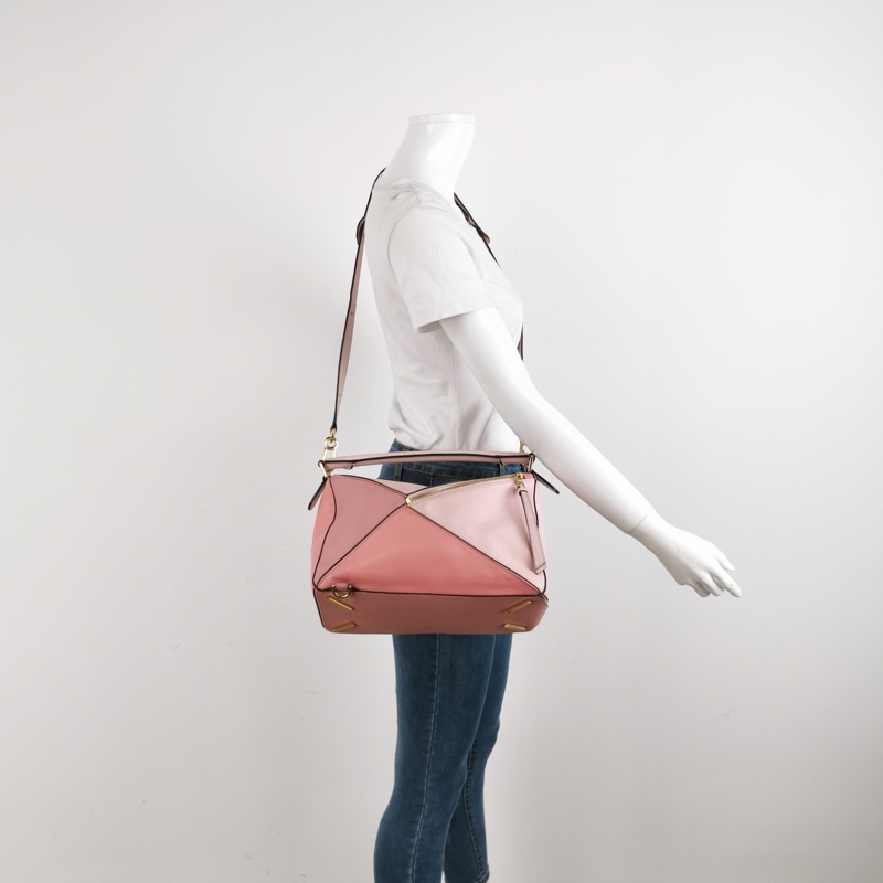 羅意威Loewe puzzle粉色拼色 中號幾何包  肩背包 斜背包-1