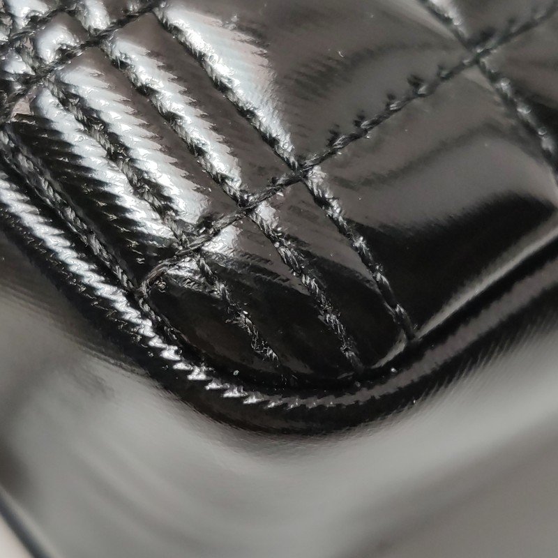 Burberry Lola 蘿納包 小號 牛皮 撞色 字母 Logo 絎縫 斜背包-16