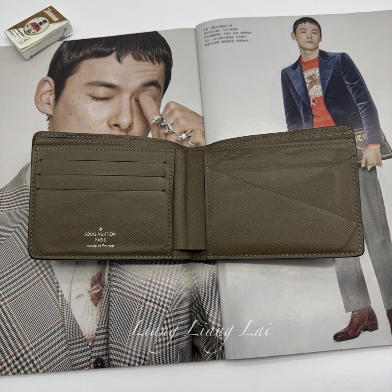 LOUIS VUITTON LV Taiga 皮革對開卡其色皮夾|短夾-5