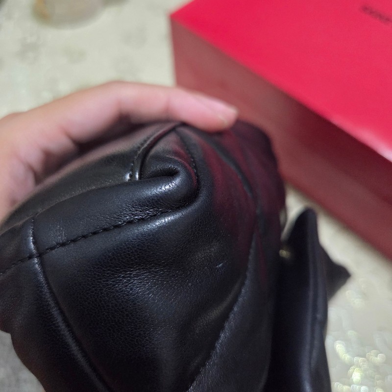 ysl toy puffer 黑金泡芙包-12