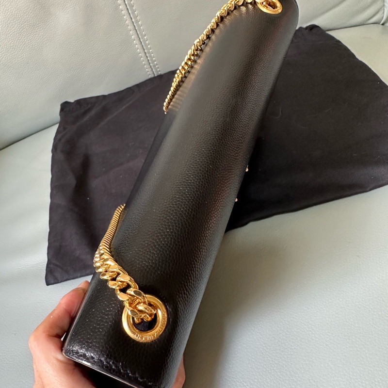 YSL經典魚子醬鏈條單肩斜挎包,中號,低調又顯氣質-19