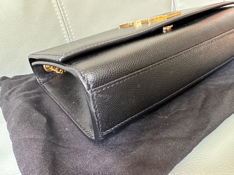 YSL經典魚子醬鏈條單肩斜挎包,中號,低調又顯氣質-2