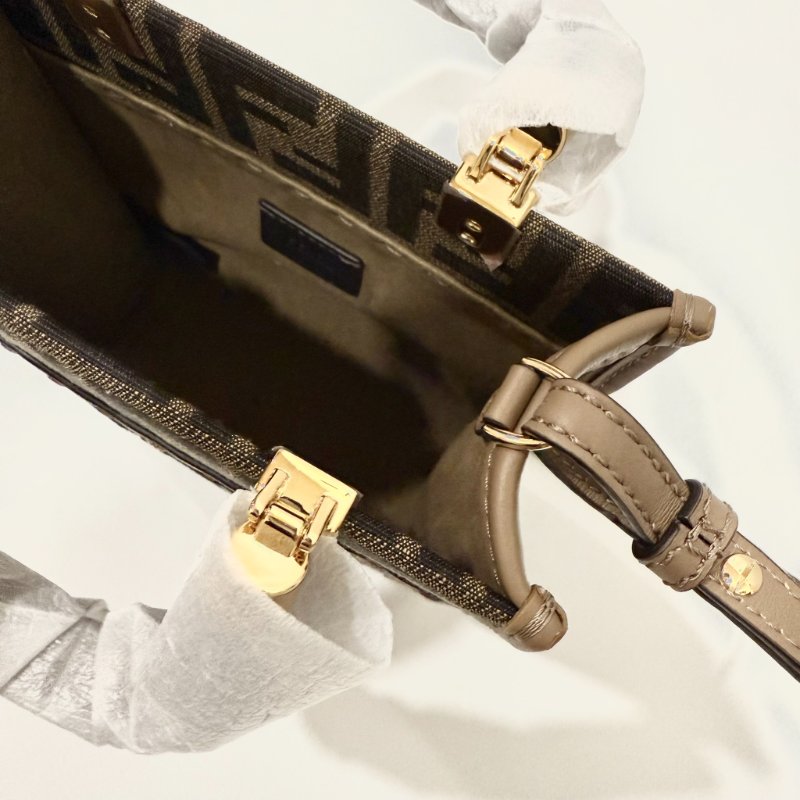 FENDI mini Sunshine 手提斜背包-16