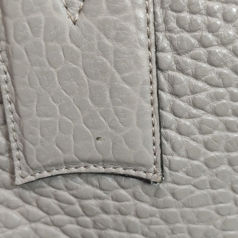 Burberry 小號 牛皮 純色 字母 Logo 拉鍊 斜背包 單肩包-16