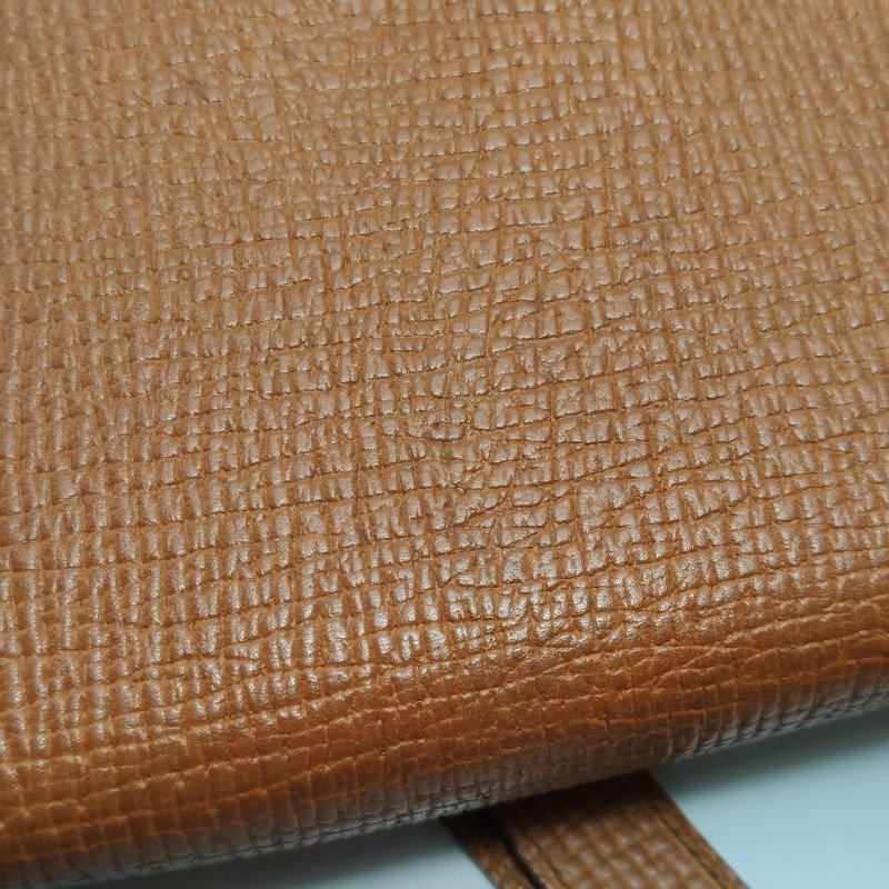 Loewe Barcelona 牛皮 純色 三角形 封扣 單肩包 斜背包-19