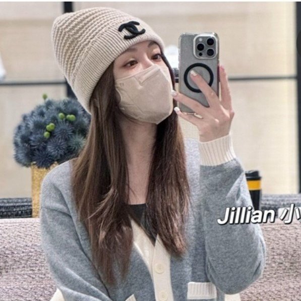 閒置未使用～ Chanel香奈兒奶茶卡其雙C經典logo喀什米爾毛帽/ 冷帽/ 保暖帽/ 針織帽~-9