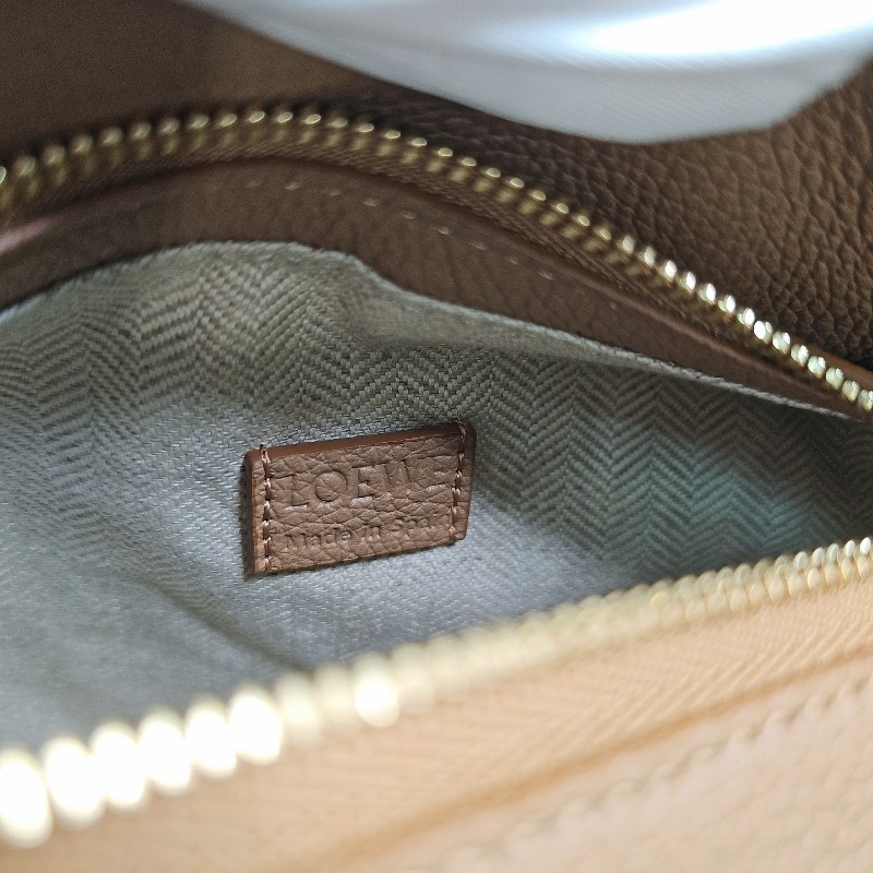 全新 Loewe Puzzle Mini 輕巧幾何包｜奶茶棕｜小牛皮手提包-8