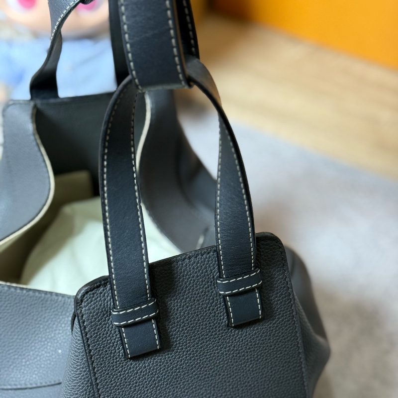 Loewe hammock 吊床包-9