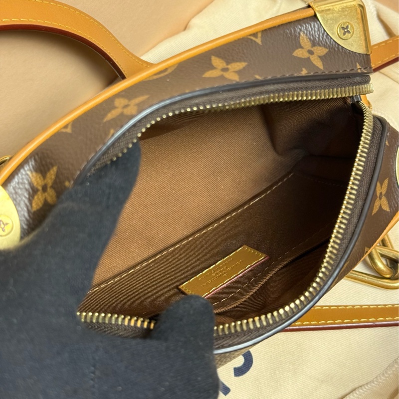 （台灣購證🇹🇼全配）LV 老花 mini soft trunk 盒子包✨金色走秀款-16