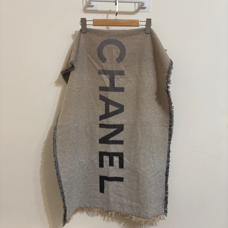 『全新』Chanel 雙C LOGO雙面漸層灰棕漸層羊絨圍巾-2