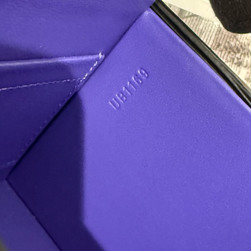 LV 黑色水波紋方盒子包 Louis Vuitton Epi Bag-7