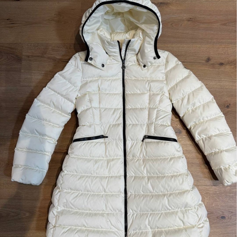 moncler 大童 白色 白配黑邊 連帽 輕羽絨 長羽絨 長版羽絨外套 羽絨外套 防風外套-1