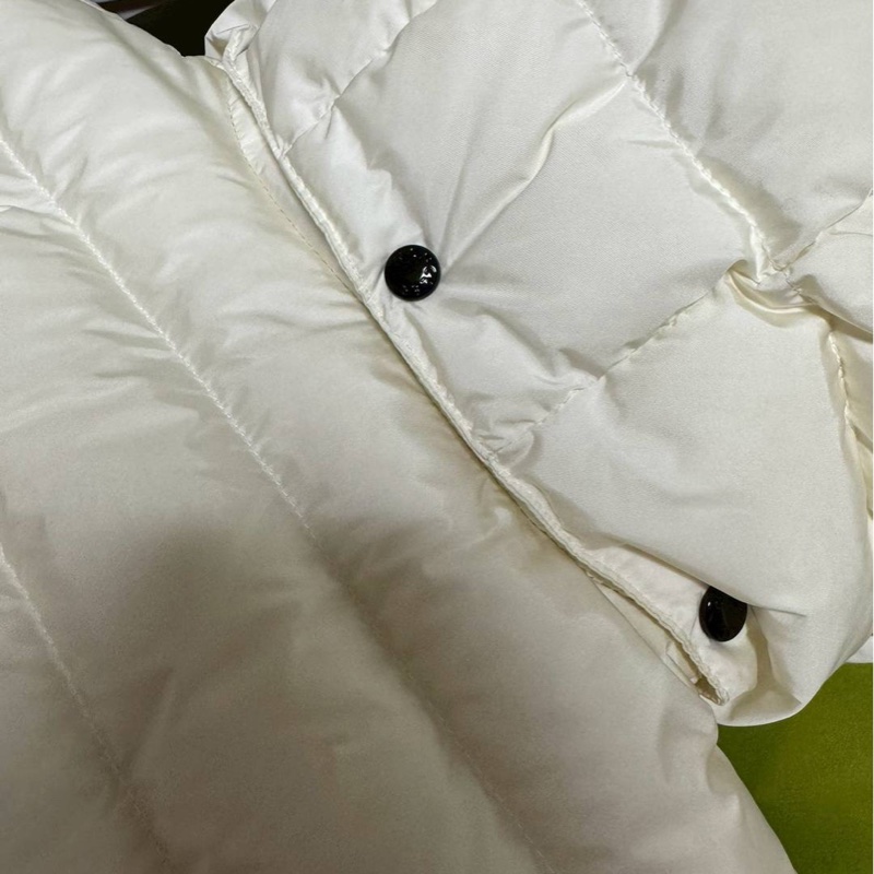 moncler 大童 白色 白配黑邊 連帽 輕羽絨 長羽絨 長版羽絨外套 羽絨外套 防風外套-10