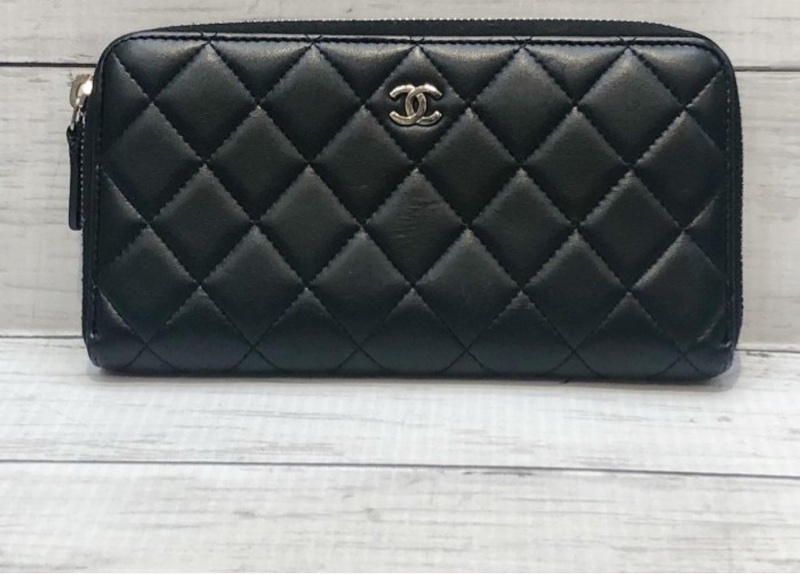 Chanel 小香AP0242 黑色羊皮 菱格紋 銀扣 ㄇ拉長夾 *# 這價格必買 8新  尺寸 (公分) 10.5x19.5x2CM-0