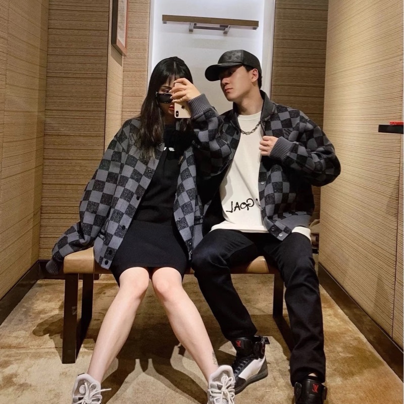 Louis Vuitton LV 黑灰 棋盤格 雙面穿 绵羊毛 夾克 外套 棒球外套-1