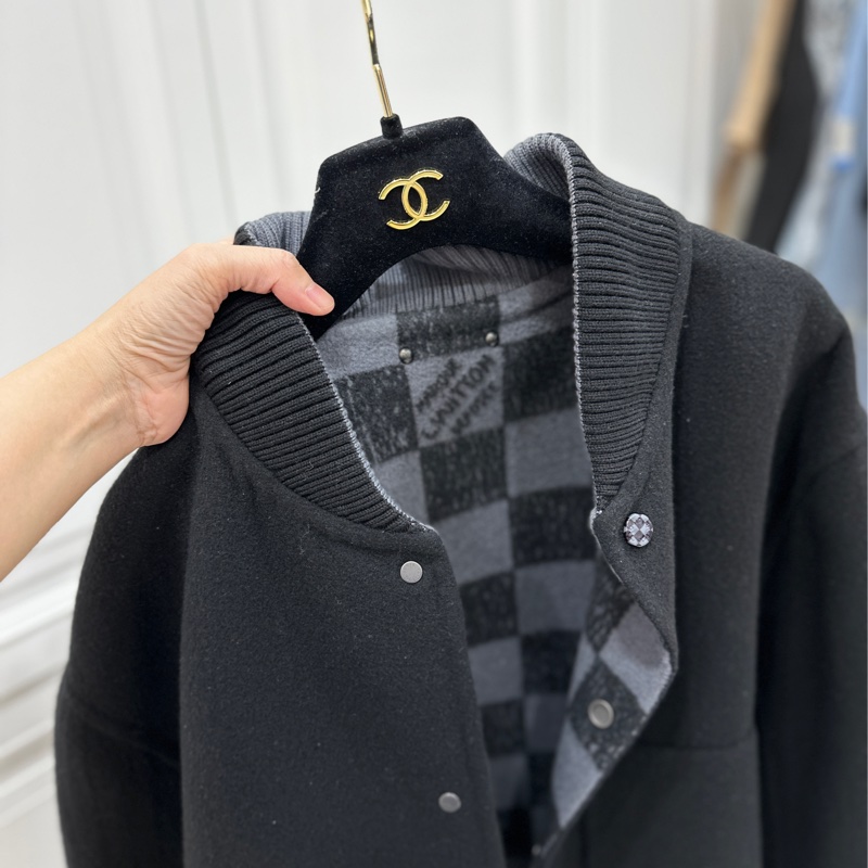 Louis Vuitton LV 黑灰 棋盤格 雙面穿 绵羊毛 夾克 外套 棒球外套-13