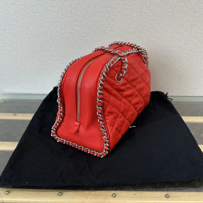 CHANEL 紅銀滾邊hobo機場鍊條包30*20*15 98新配件塵袋-1