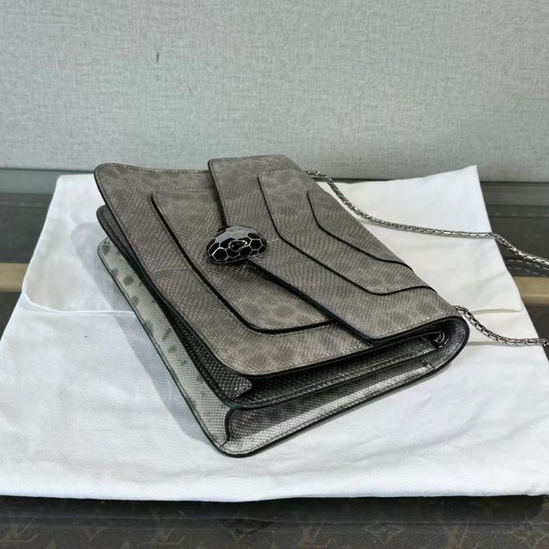 ✨BVLGARI 水蛇皮銀扣蛇頭斜背包 25*16*6.5 98新 配件塵袋鏡子-4