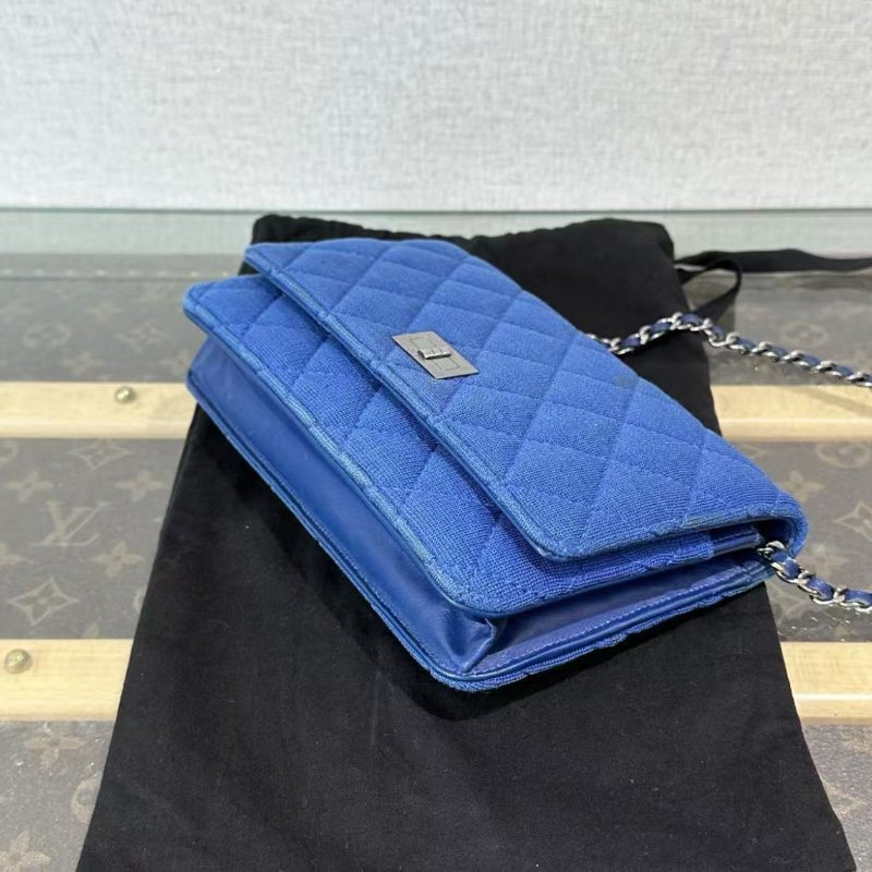 CHANEL 藍銀2.55扣woc斜背鍊條包19*12*3 98新配件塵袋-4