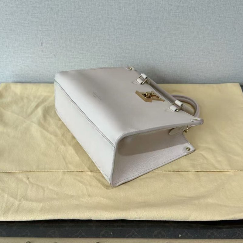 ✨LV lockgo白金手提斜背包 芯片款24*18.5*10 98新 配件塵袋盒子-4