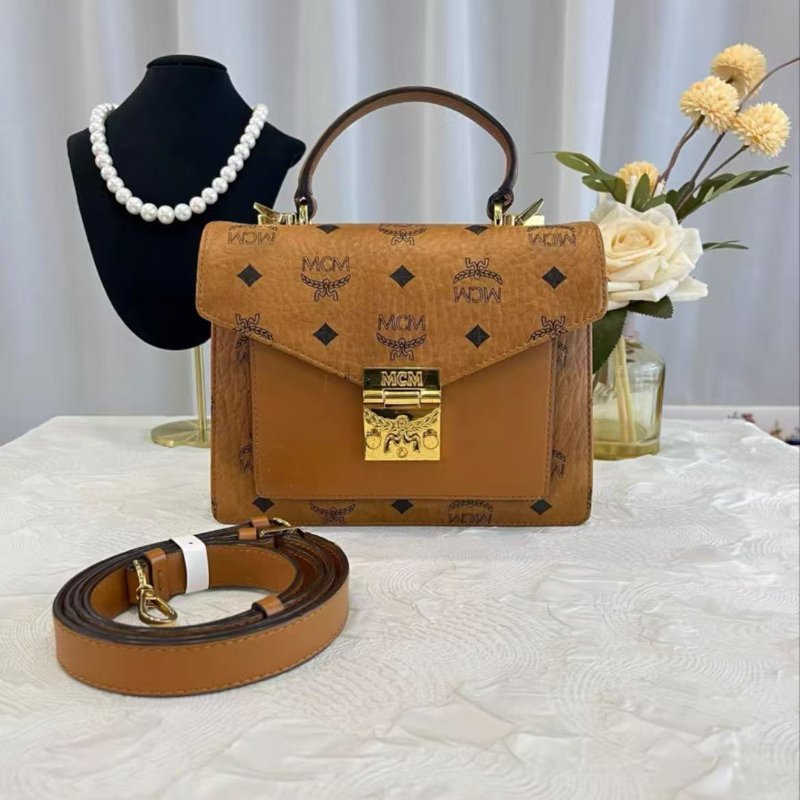 ✨MCM 老花郵差包21*16.5*8 98新-0