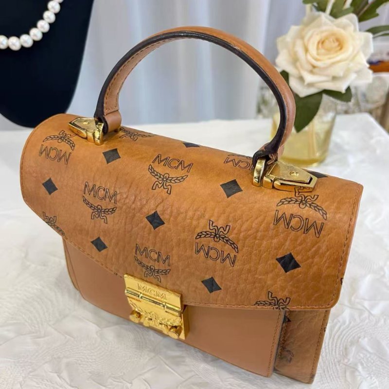 ✨MCM 老花郵差包21*16.5*8 98新-2