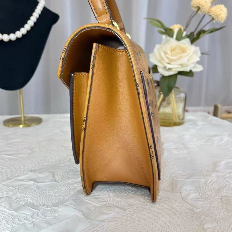 ✨MCM 老花郵差包21*16.5*8 98新-4