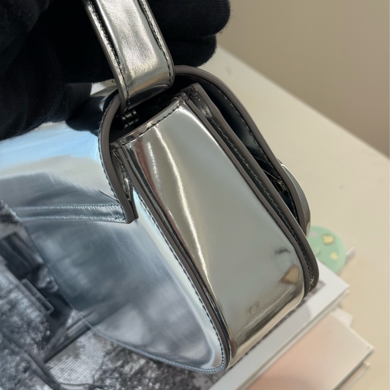 Diesel 1DR 銀色包 金屬亮面 肩背包-4