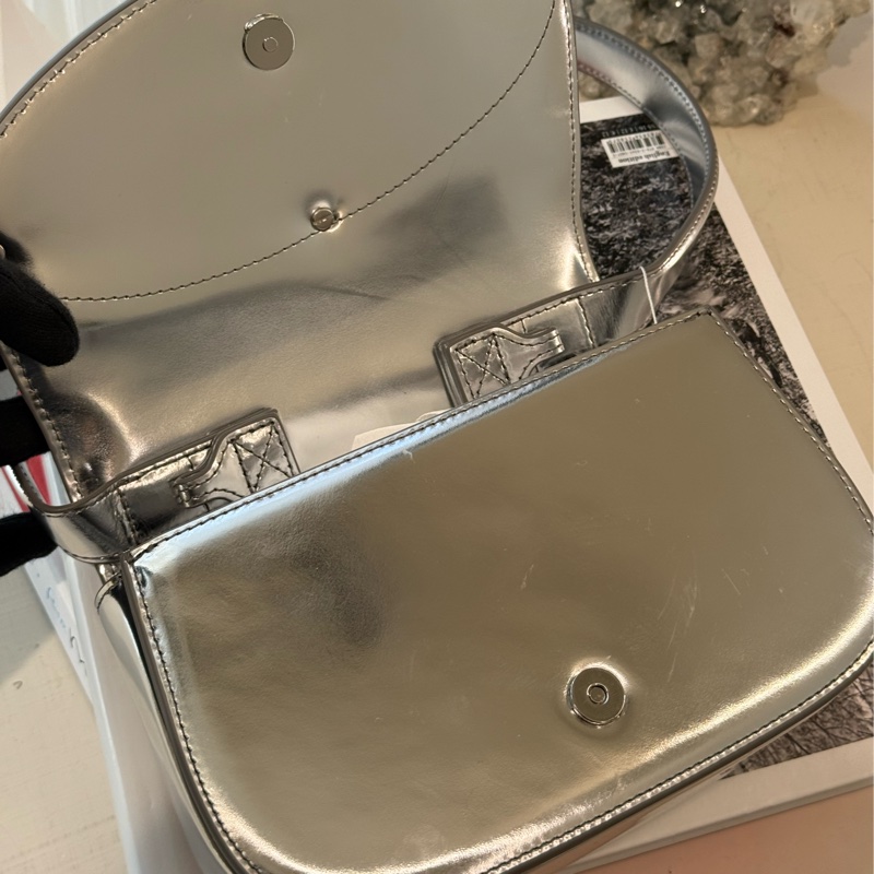 Diesel 1DR 銀色包 金屬亮面 肩背包-7