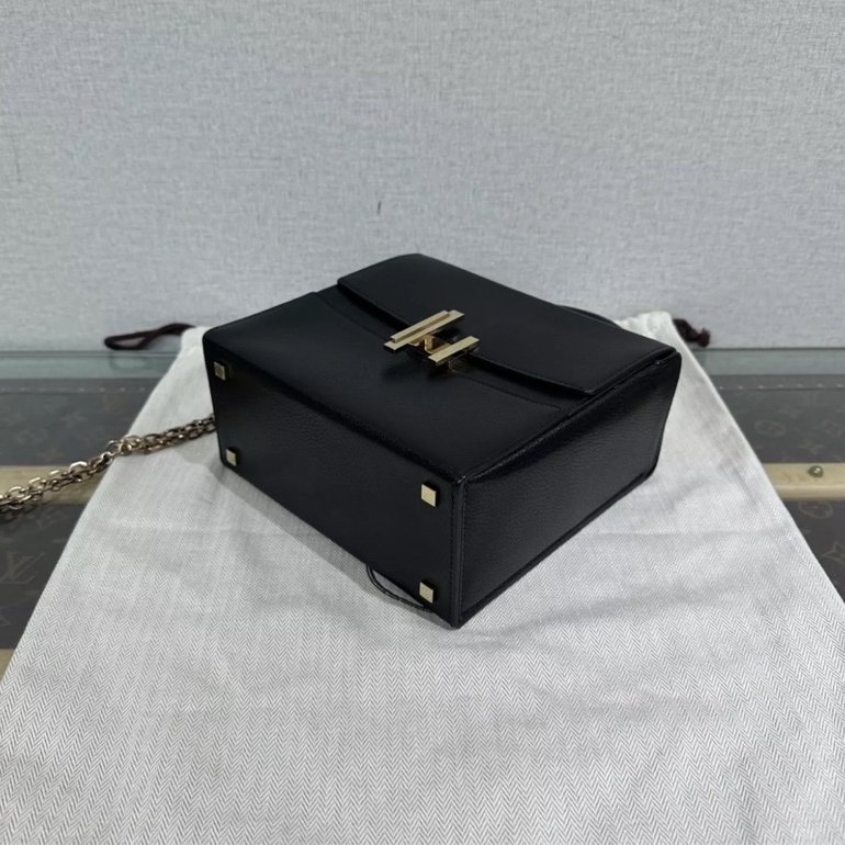 ✨HERMES 黑金 cinhetic秀款手提肩背斜背鏈條包18.5*18 98新配件塵袋-4