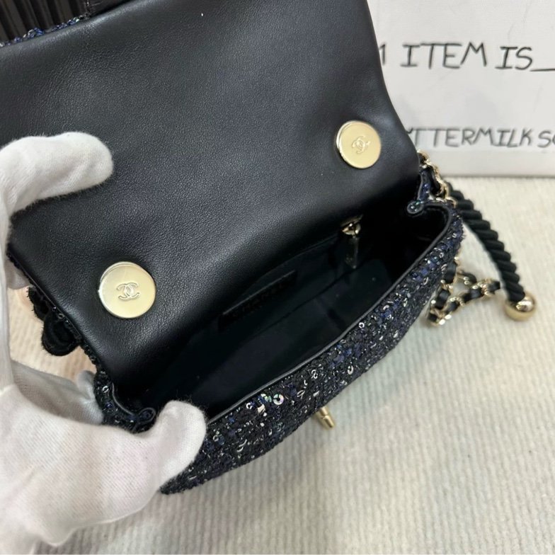 Chanel 珍珠毛呢編織亮片包 大mini 大珍珠 和尚包 19*12 99新配件塵袋-4
