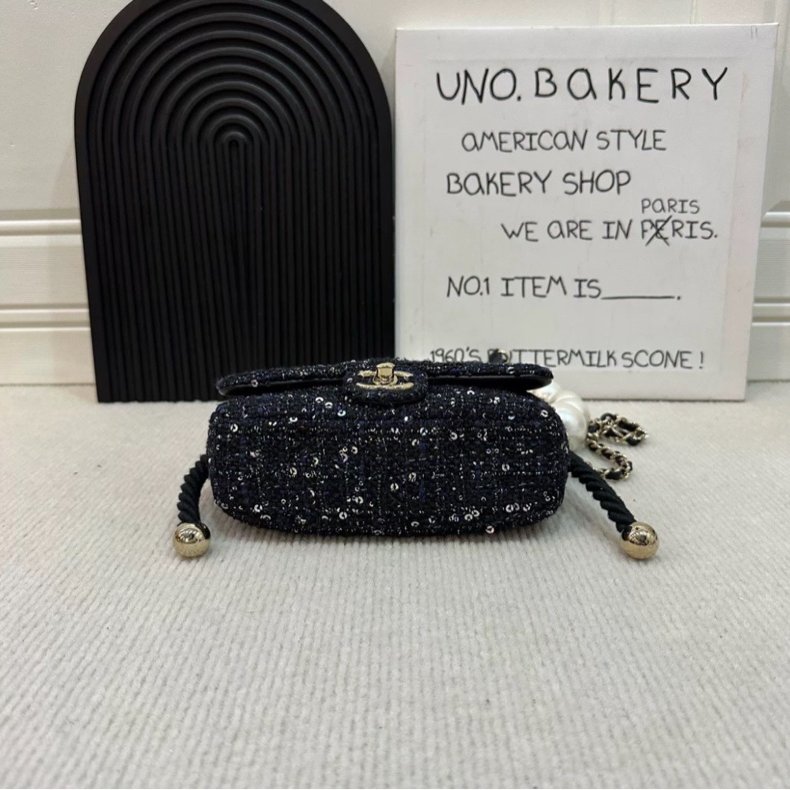 Chanel 珍珠毛呢編織亮片包 大mini 大珍珠 和尚包 19*12 99新配件塵袋-6