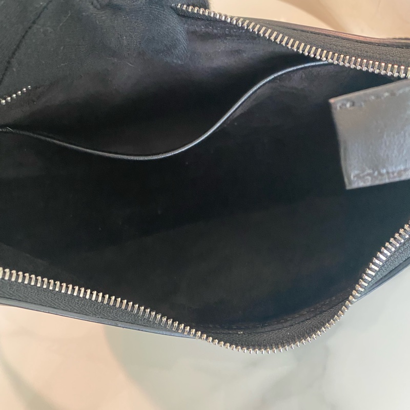 Celine 黑色Ava腋下包-15